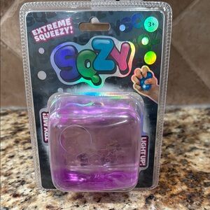 Sunny Days Light-Up Extreme Squeezy Toy - Purple (Compare to Needoh niceberg)